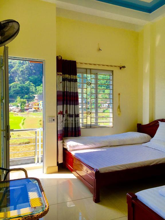 Huyen Tram Guesthouse Dong Van  Eksteriør billede